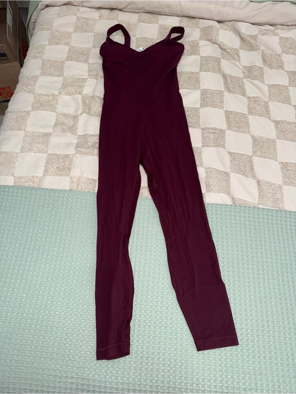 Lululemon Align Bodysuit 25"
Garnet
Size 6